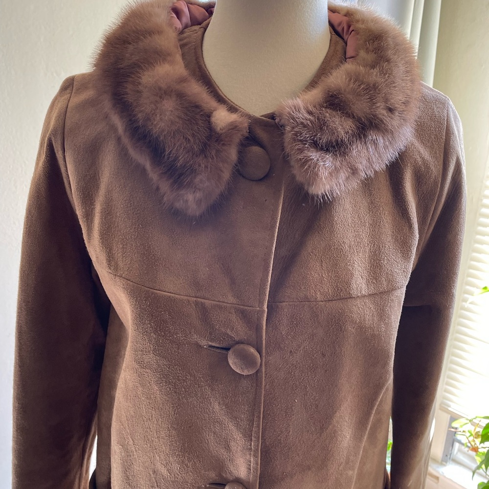 Vintage Unbranded Brown 70’s Retro Suede Ladies Suede Dress Coat with Fur Collar